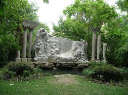 Le Jardin De La Vallee Suisse Secret Garden Just Outside Le Champs Elysees Jardins Lieux Paris