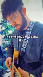 MERRY CHRISTMAS 🎄💕 . . . . . #music #christmas #holiday #guitar #nyc