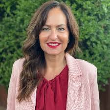 Leslie Hancock , Associate