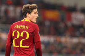 His second acl injury in the span of a year. As Rom Mehr Kohle Neuer Roma Vertrag Fur Nicolo Zaniolo