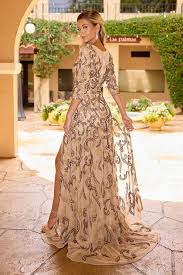 ‫فساتين باللون العاري والألوان – Mydressline‬‎