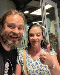 Nimimerkki Huijattu79. ❤️ Neil Hardwick jakoi Jussi Tuomisen Aamulehdestä  spottaaman jutun. Heh. #reinikainen