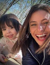 Sunshine is good for the soul! 💛 Hope everyone gets a second to enjoy it.  ☀️