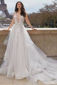 Pin By Sara Mendez On Lace Wedding Dresses Bridal Editor Wedding Dress Belt Wedding Dresses Lace Wedding Gown Lace Sleeves