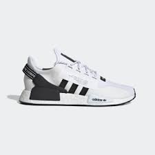 Du kannst es dir sicherlich schon denken, aber wir sagen es trotzdem: Nmd R1 V2 Schuh In Weiss Und Schwarz Adidas Deutschland