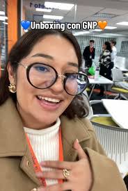 Feliz con mi welcome kit 🎁💥gracias a la Academia Técnica de GNP Seguros  🧡🙌 #welcomekit #AcademiaTécnicaGNP #Viviresincreíble #GNPSeguros #trabajo  #primerempleo #vacantes #empleo