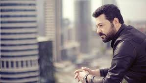 Serkan Kaya Kimdir Nereli Kisa Biyografisi Hayati Hakkinda Bilgi Unluler Egitim Sarkici