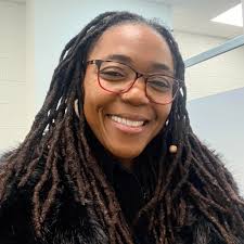 If 7-11 is open 24/7 then why are there locks in the doors?