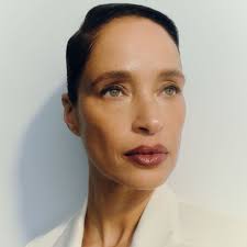 9 Best Boar-Bristle Brushes of 2024 for Impossibly Glossy Hair