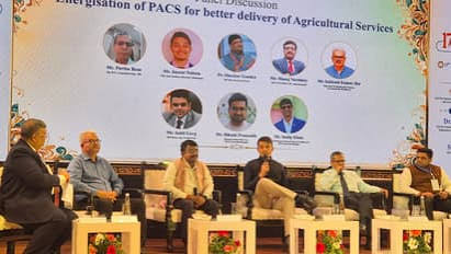 CSC Foundation Day: धमतरी के PACS ड्रोन मॉडल को राष्ट्रीय मंच पर मिली बड़ी पहचान, किसानों के लिए खुलेंगे नए रास्ते | Csc Foundation Day Dhamtari Pacs Drone Model National ...
