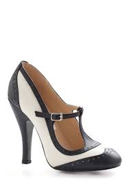 Beautiful Black And White High Heels Around The Colorblock Slide Heel With Images Heels Vintage Heels Vintage Shoes