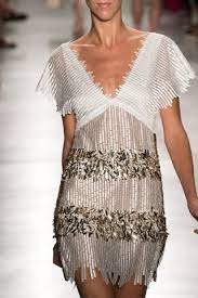 I nostri vestiti eleganti, da sera o da cerimonia, sono disponibili sia in modelli tradizionali e senza tempo, che in modelli di tendenza. 28 Vestiti Eleganti Corti Da Cerimonia Per La Primavera Estate 2017