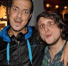 Compte très officiel, à manipuler avec précaution ! Mcflyetcarlito Twitter Search