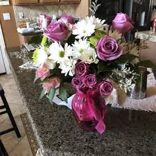 If your family member is a patient at banner mesa medical center or a retiree living at merrill gardens in mesa we can have your fresh flowers delivered monday through. Phoenix Flower Shops 55 Photos 14 Reviews Florists 1907 W Union Hills Dr Phoenix Az Phone Number Yelp