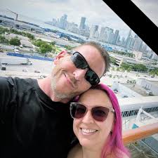 Hey, I feel a huge tension in my chest when I am around my girlfriend, and  I don't when she isn't around. I think it's mostly her anxiety that she  avoid and