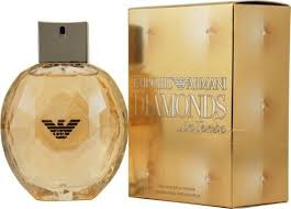 The sensory blend is a surprising gourmand fragrance to give a stone a flavour and to a woman a self confident and audacious feeling. Women Perfume By Armani Armani Diamonds Emporio Armani Perfume