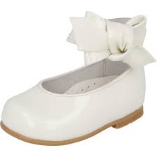 Andanines Cream Mary Jane Shoes