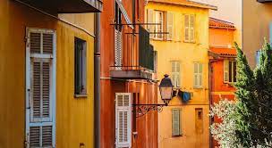 Bonjour, la peinture pliolite est la plus conseillée pour peindre les maisons situées au bord de la mer. Peintures Pour Facade Specificites Techniques