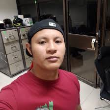 Happy Halloween! 🎃👻🕷🕸 Take a look back at some spooktacular costumes  from NBA players and try to guess who they are! Which costume is your  favorite?