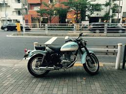 akiko記者 実家保有のカワサキ エストレヤ estrella がやってきた lawrence motorcycle x cars a your life カワサキ エストレヤ カワサキ エストレヤ カスタム