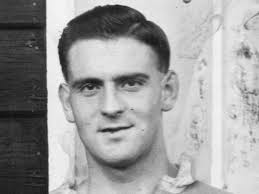 Eric Hopton's Instagram, Twitter & Facebook