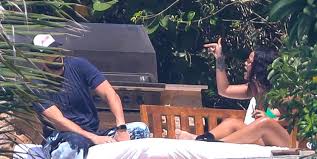 The makeup mogul dated hassan for three years before calling it quits in january 2020. Rihanna Hints What She And Boyfriend Hassan Jameel Were Arguing About On Instagram Rihanna Boyfriend Photo