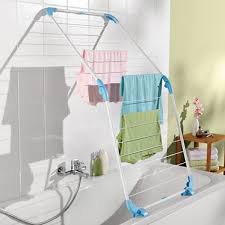 Pełny etat, praca tymczasowa, niepełny etat. Clever Over Your Tubr Clothes Dryer Wall Mounted Clothes Drying Rack Clothes Drying Racks Cool Apartments