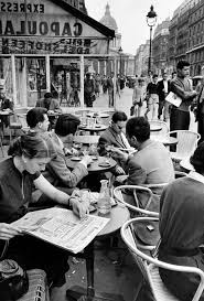 Inge Morath Etudiants Boulevard Saint Michel Paris 1969 Paris Black And White Old Paris Black And White Aesthetic