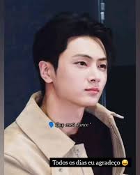 ♡♡♡ Capítulo 82 ♡♡♡, CECÍLIA ON , ele não sabe mais comprei ainda no evento  da Prada. _JAY:amor,daqui eu vou pra Tóquio encontrar os meninos tudo bem  você voltar sozinha pra Seul? _Claro,e é até ...