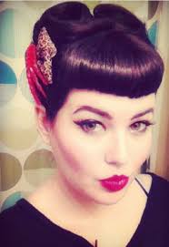 Betty Bangs Updo Via Google Search Bettybangs Hairstyle Frisuren Rockabilly Retro Vintage 50 Haare Hochstecken Haar Styling Retro Haar