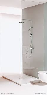 Begehbare Walk In Dusche Im Badezimmer Skybad De In 2020 Walk In Dusche Badezimmer Innenausstattung Kleines Bad Mit Dusche