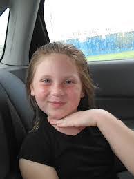 Anna Privette's Instagram, Twitter & Facebook