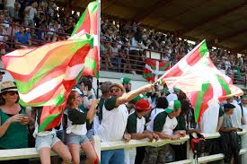 Il ne faut pas le confondre avec le championnat honneur de 1948 à 1955 qui correspondait à la 3e division, l'actuel fédérale 3note 1. Rugby En Images Le Club Urrunarak Rugby Champion De France Honneur