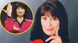 Turning Tragedy Into Comedy: Rare Footage of Amazing Deaf Comedian Bringing  Her Audience to Tears (VIDEO)