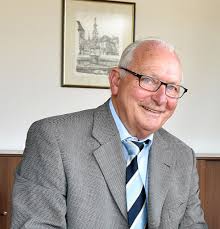 Hängebrücke: Schellenberg verwundert