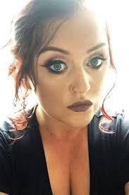 Danielle britton (@Deebritton16)