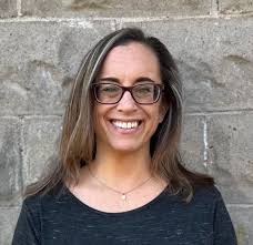 Amanda Savio's Instagram, Twitter & Facebook