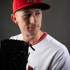 Angels' Griffin Canning wins Gold Glove for work