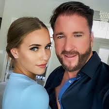 Since his breakthrough year in 1998, he has won several awards such as the prestigious crown of the folk music 2012 and media star of year award in 2014. Sorge Um Laura Muller Der Unglucklichste Mensch Auf Erden Gala De
