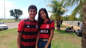 Tudo igual no primeiro jogo da decisão do campeonato carioca. Casal De Namorados Usa Camiseta Do Fla Como Amuleto Na 1Âª Prova Do Enem Vai Que O Manto Da Sorte Tocantins G1