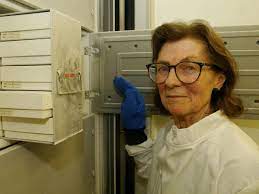 Anne mclaren fund was founded after her death for encouragement of scientific study. Awa87zjxjiqidm