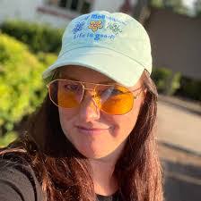 Petra Stacy's Instagram, Twitter & Facebook