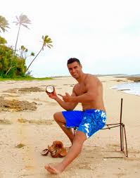 Taufatofua became widely known after footage of his appearance at the opening ceremony for the 2016 summer olympics oiled and shirtless went viral. Pita Taufatofua Birthday 33 November 5 2016 Athlete Sportsman Birthday 33