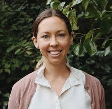 Aleta Rogers's Instagram, Twitter & Facebook