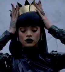 The Full moon with the front tree 🍁🍂Also, this MOON is having people  acting so strange. That I just can't handle it. It's Beautiful though every  time💎👑❤️‍🔥