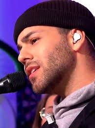 Éxtasis: El nuevo éxito de Agoney