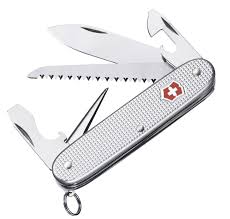The alox cadet has an overall length of 5.75″, a 2.5″ blade, and weighs 1.6 ounces. Alox Swiss Army Knife Genuine Victorinox From The Pioneer Range