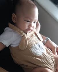 Không còn giấu diếm, Đoàn Văn Hậu lần đâu khoe diện mạo con trai