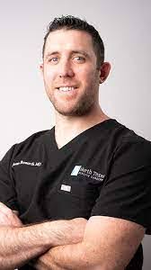 Jeremy Bosworth's Instagram, Twitter & Facebook