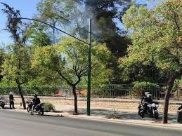 Μαίνεται η φωτιά στη σάμο: A 8fselwzgrihm